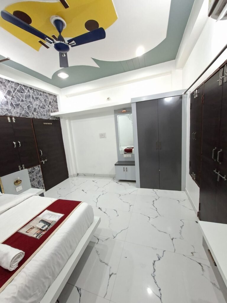GM Residency Hotel Varanasi- Double bed Room set in varanasi
