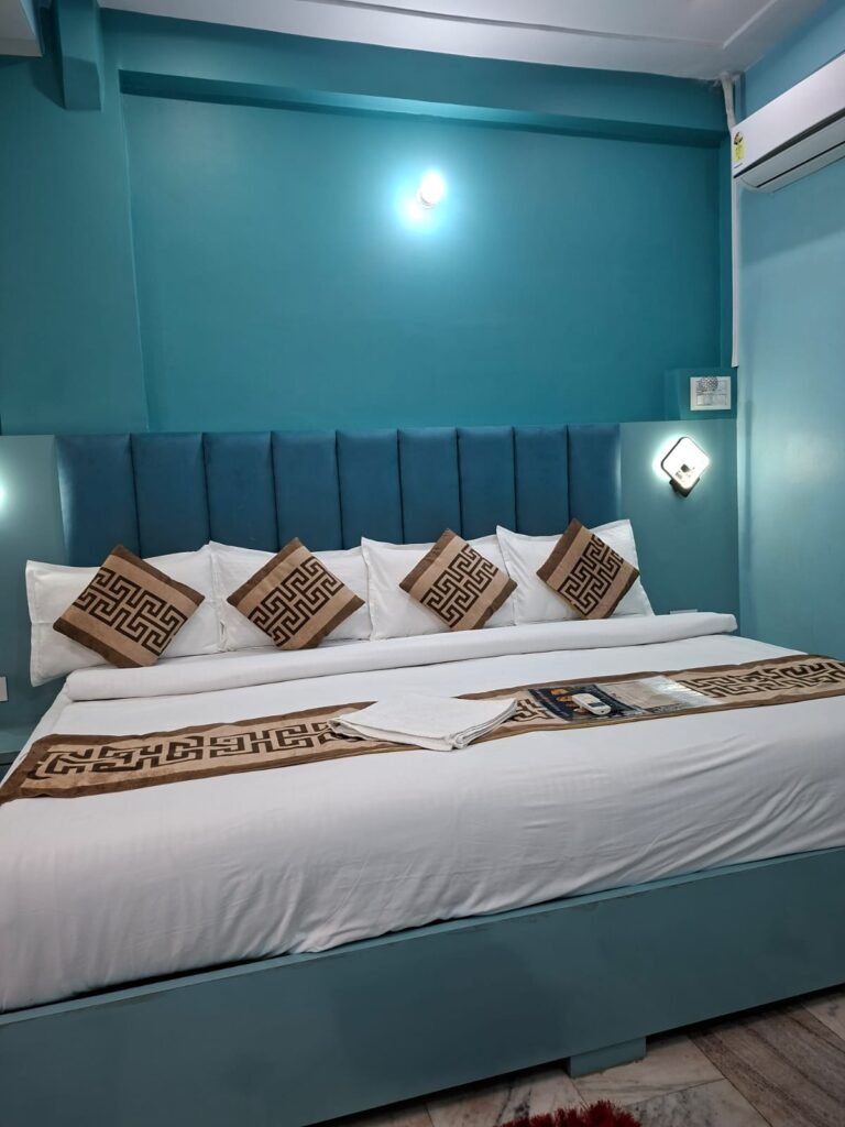 Best Hotels in varanasi, Four Bed Room Set