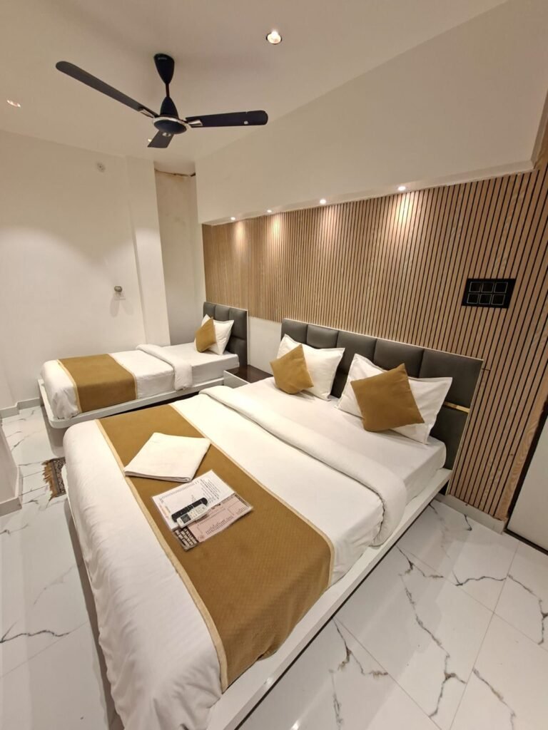 GM Residency Hotel Varanasi-Triple Bed Room