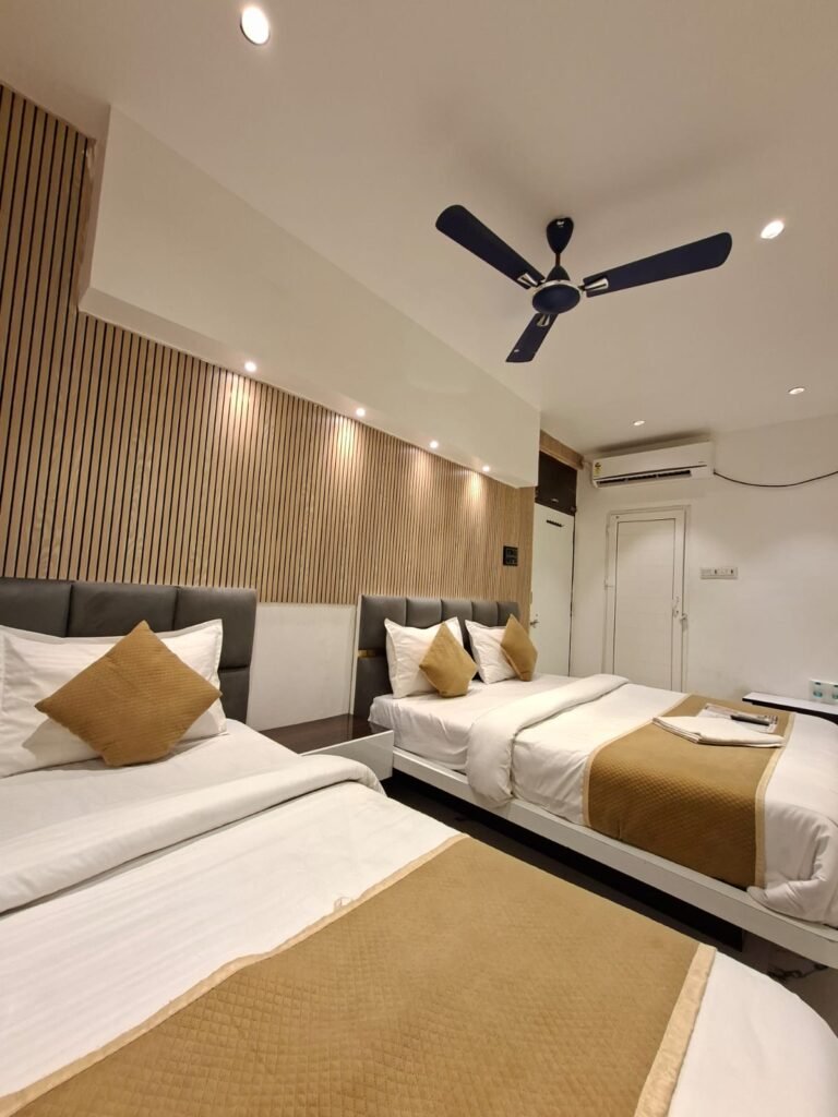 GM Residency Hotel Varanasi-Triple Bed Room